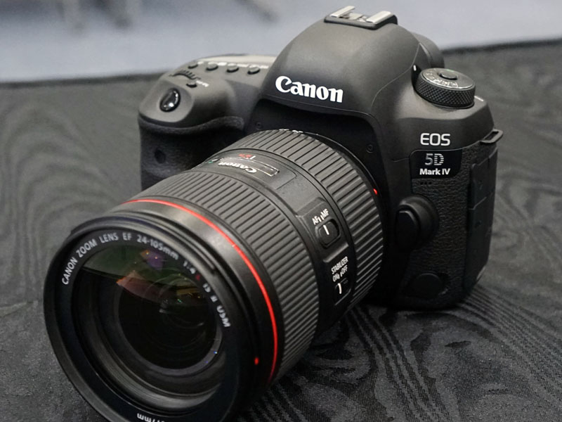 キヤノン、DCI規格の4KやHDR動画も撮影できるデジタル一眼レフ「EOS 5D