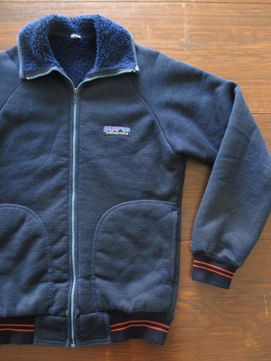 patagonia「デカタグ」 |