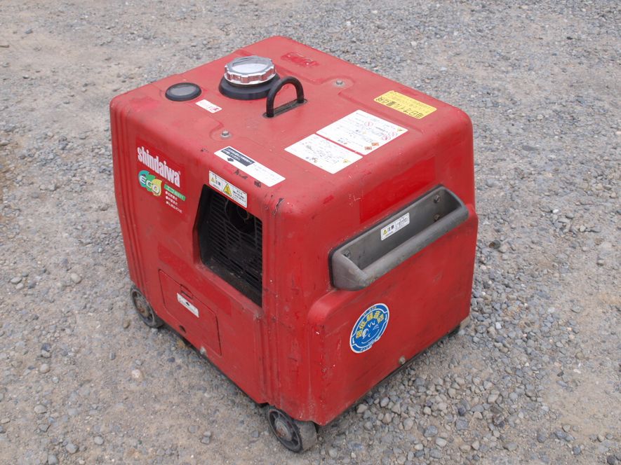 新ダイワ IEG2801M インバーター発電機 ガソリンエンジン 中古 建設