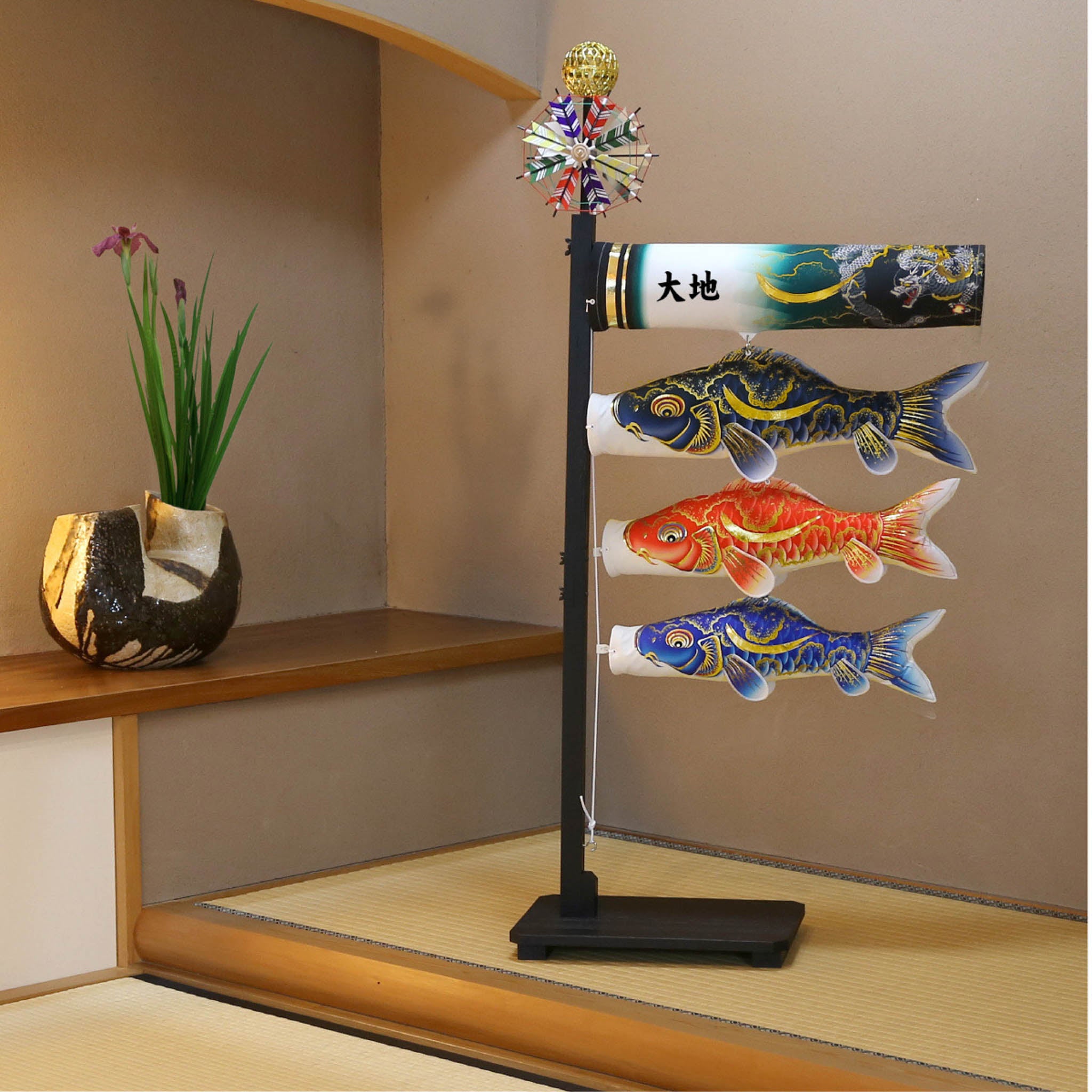 鯉のぼり | 室内飾り | 金彩弦月之鯉 豪 | 徳永こいのぼり