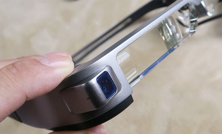 スマートグラス MOVERIO BT-300 個人開封レビュー | ウェアラブル