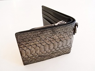 イサムカタヤマ バックラッシュ CALLING BACKLASH 369-04 パイソン財布