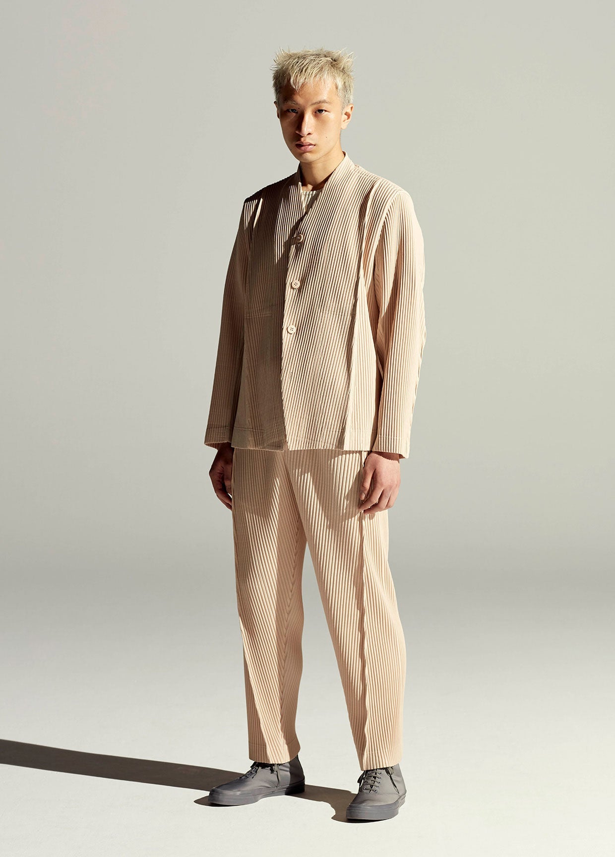HOMME PLISSÉ ISSEY MIYAKE SPRING SUMMER 2022 コレクション02