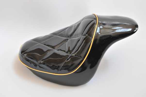 HONDA ホンダ MAGNA50 マグナ50 エナメルタックロール・赤パイピング