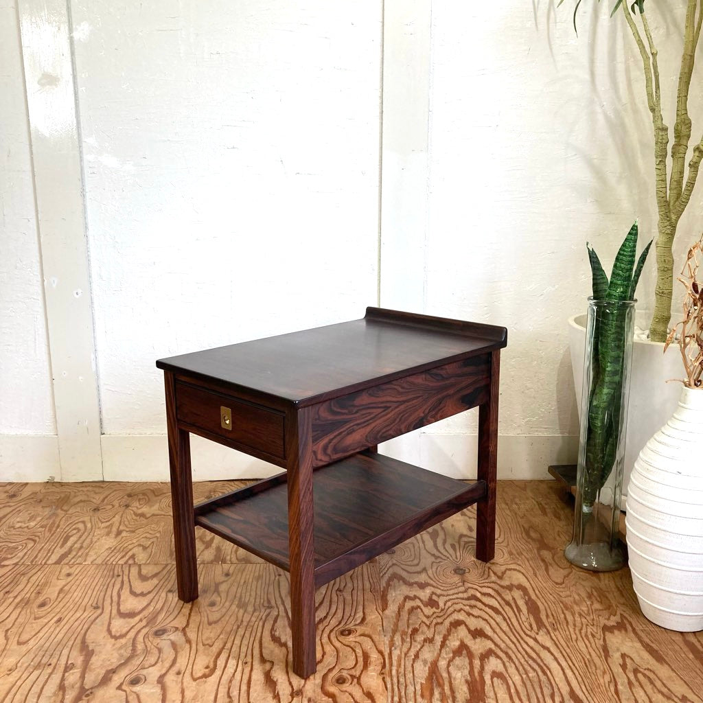 ブルクスボ BRUKSBO ベッドサイドテーブル ローズウッド 北欧