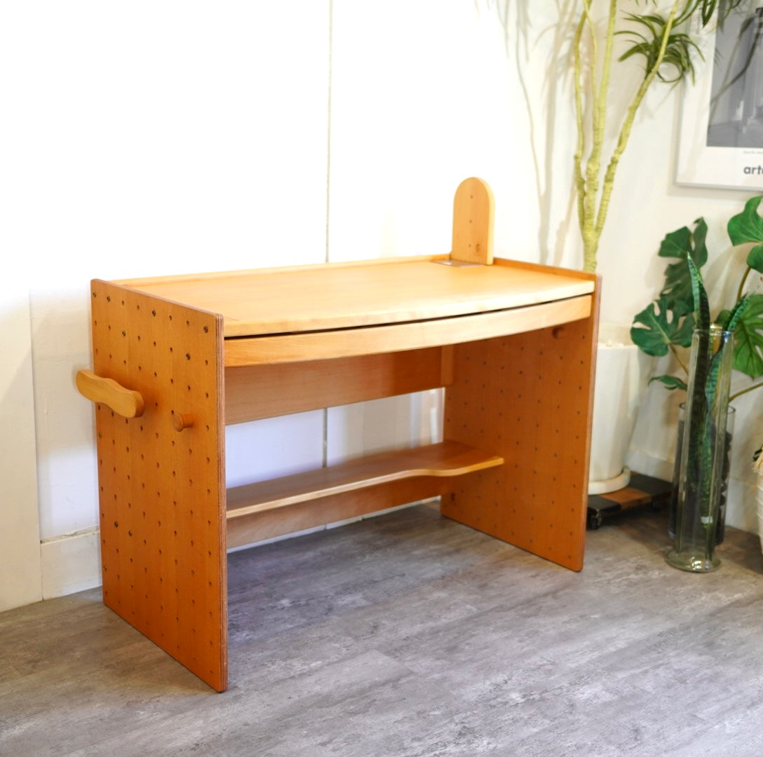 フォルミオ / Formio デスク 学習机 阿久津雄一 勉強机 長く使える