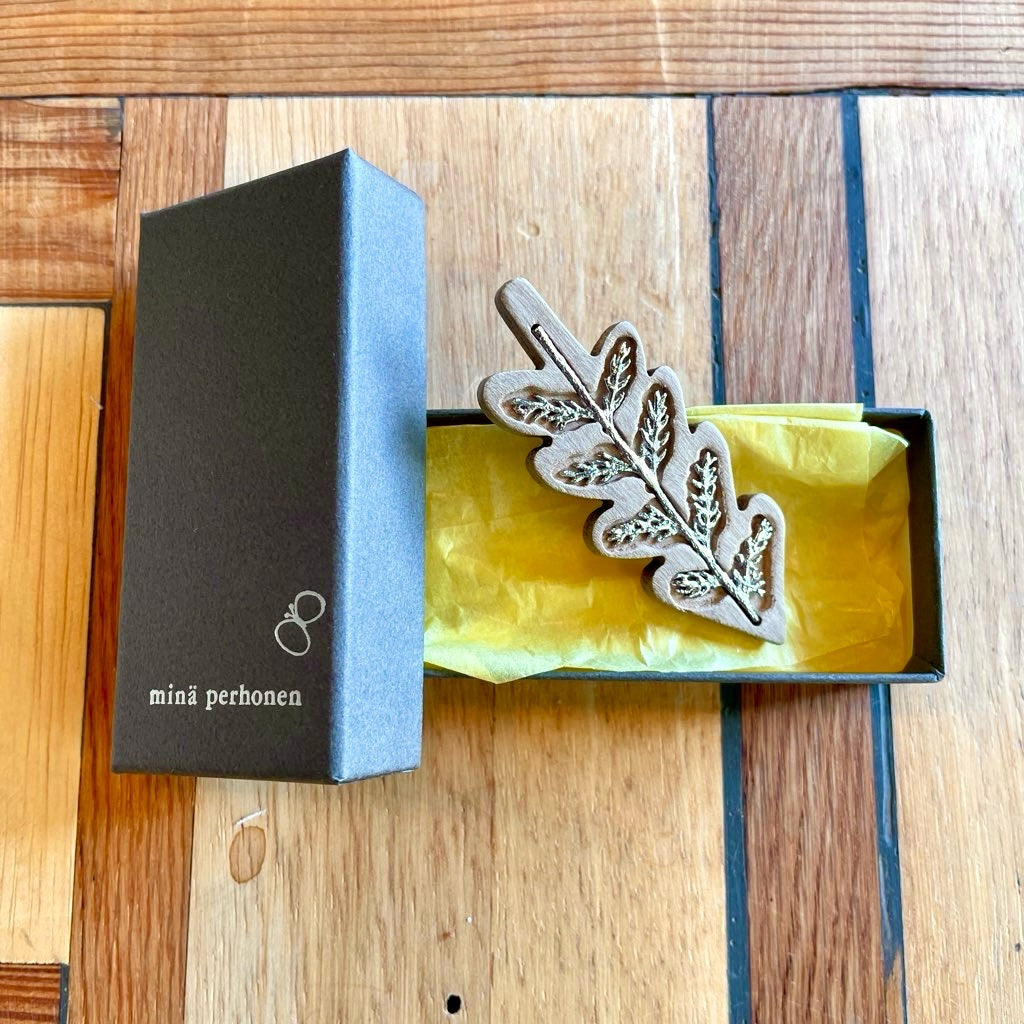 ミナペルホネン / mina perhonen ブローチ もみの木 木製 真鍮 中古 美