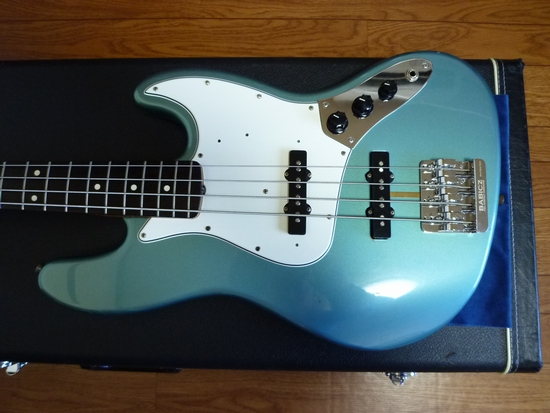 ギターショップ カエデ 中古品 FENDER USA 62 JAZZ BASS