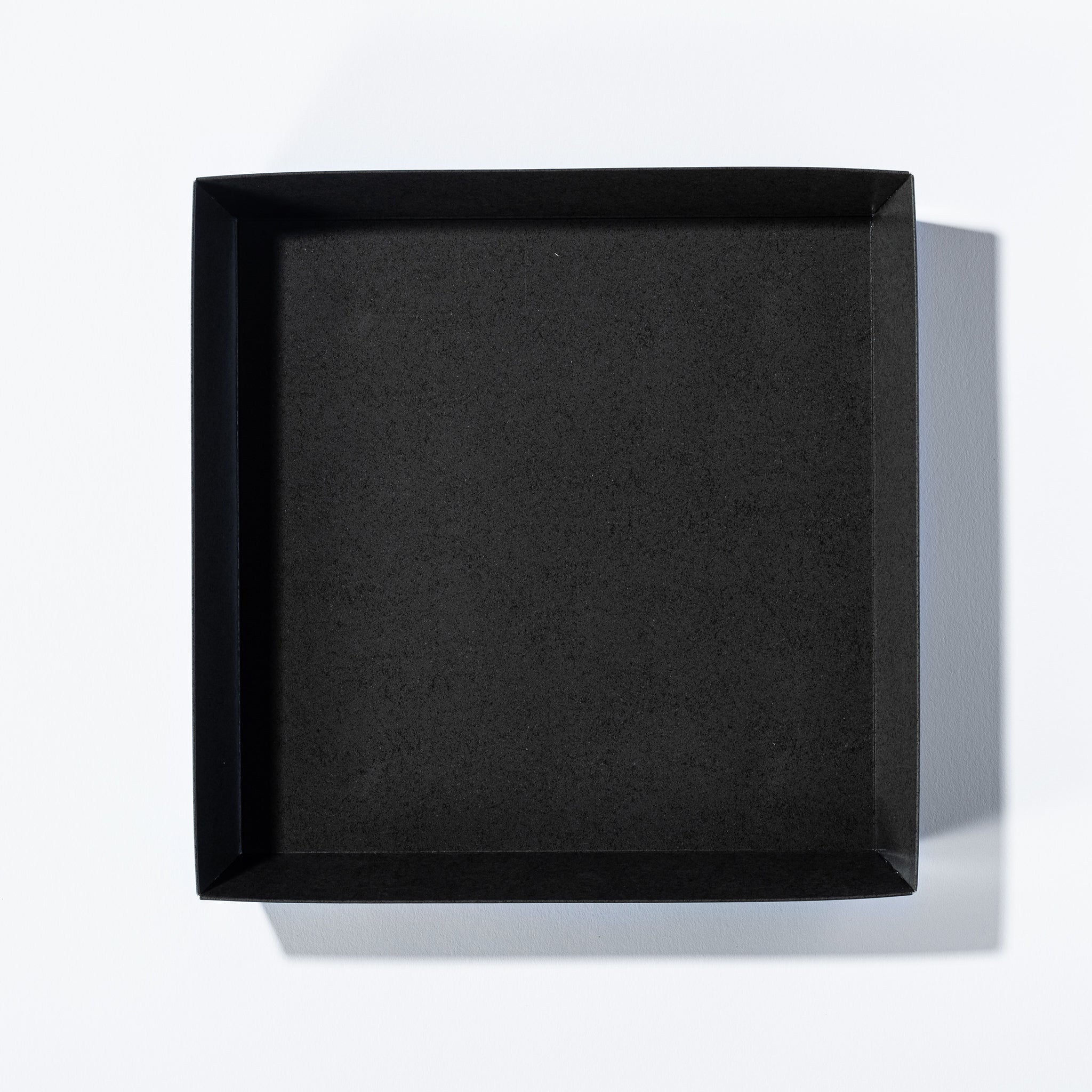 クラフトトレイ ロータイプ正方形 M ブラック – TAKE PACK