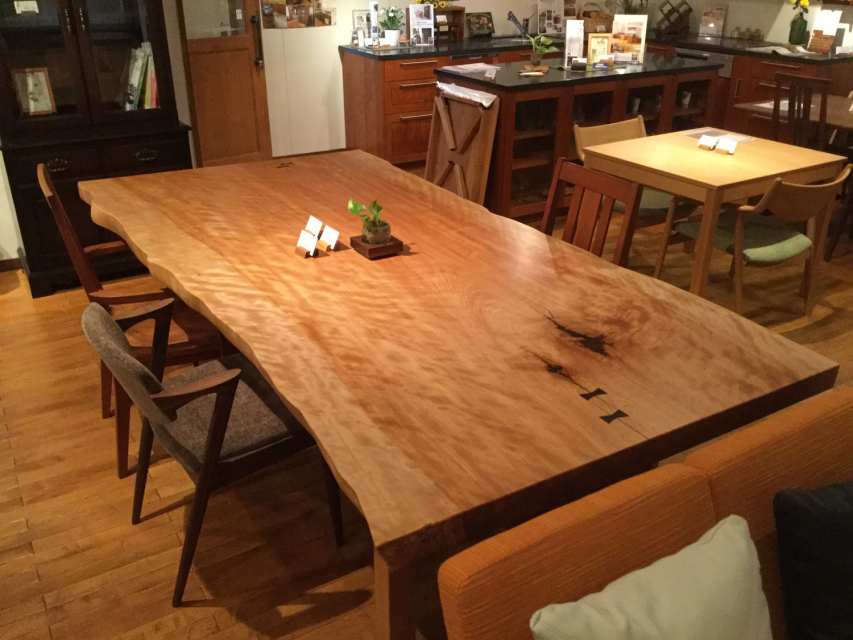 Knock on Wood | 株式会社たすかけ