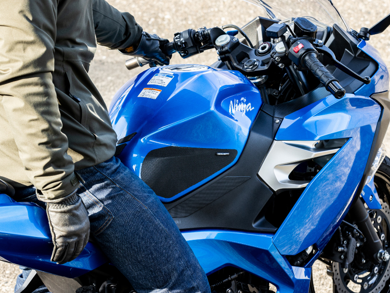 GOLEM CONVEX TANKPAD for Ninja250/400 | TEOGONIA