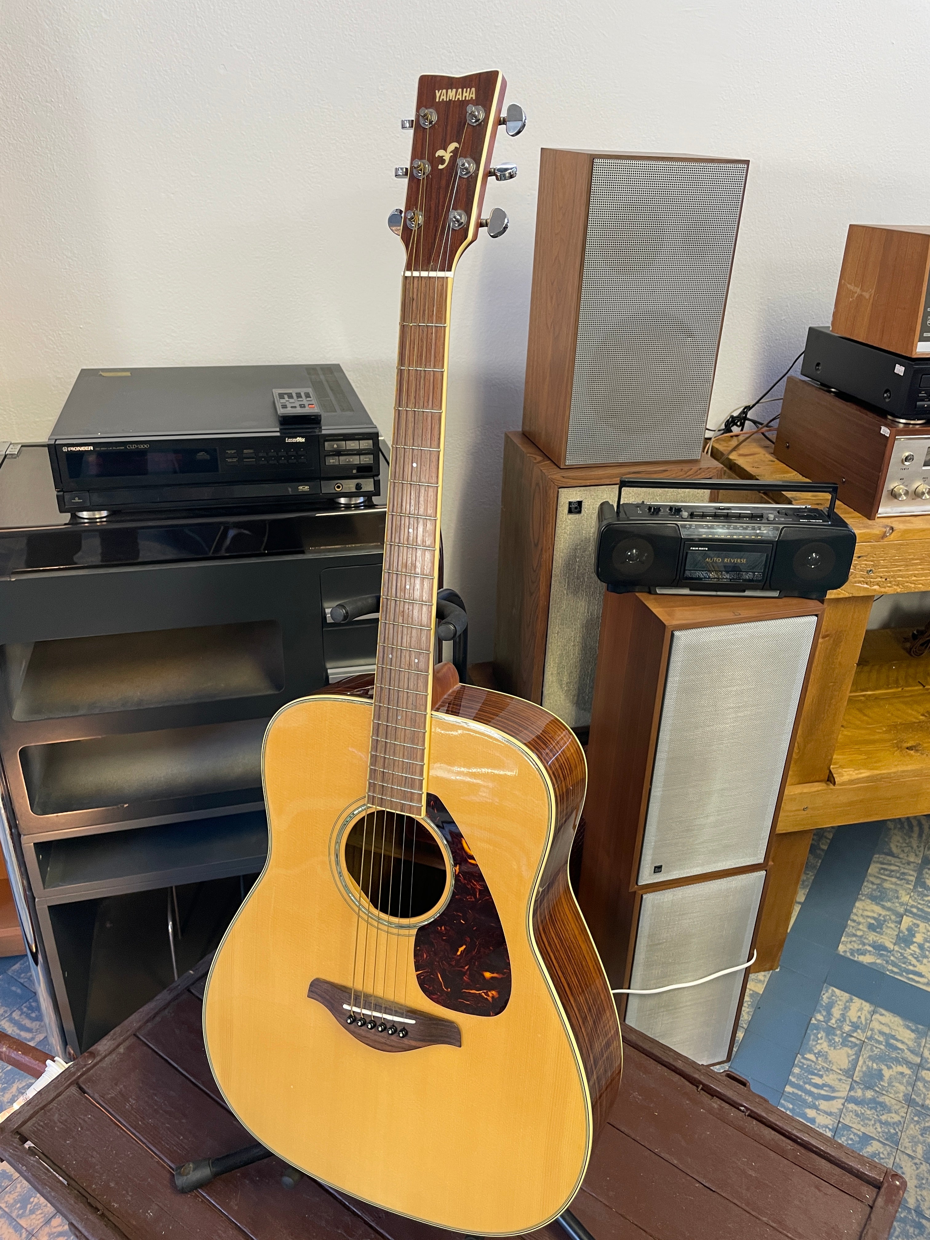 Yamaha FG730S Acoustic Guitar – Tondo
