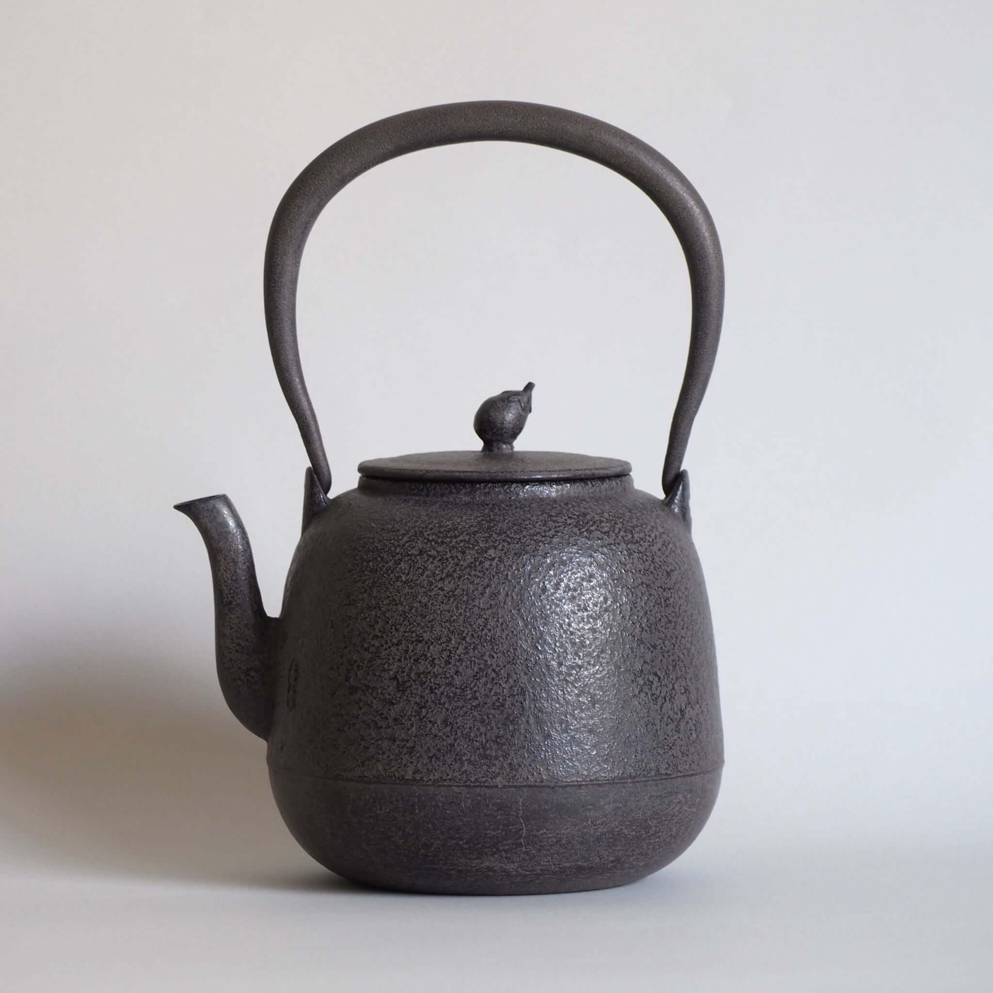 山形鋳物 長文堂作 なつめ(小)鉄瓶 [東山堂煎茶器店 オンライン