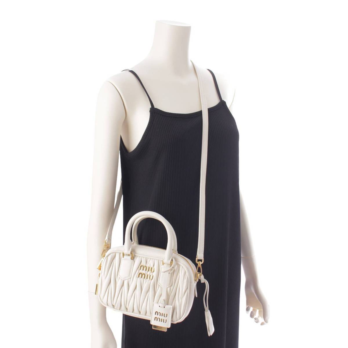 楽天市場】【ミュウミュウ】Miu Miu 23年 マテラッセ レザー