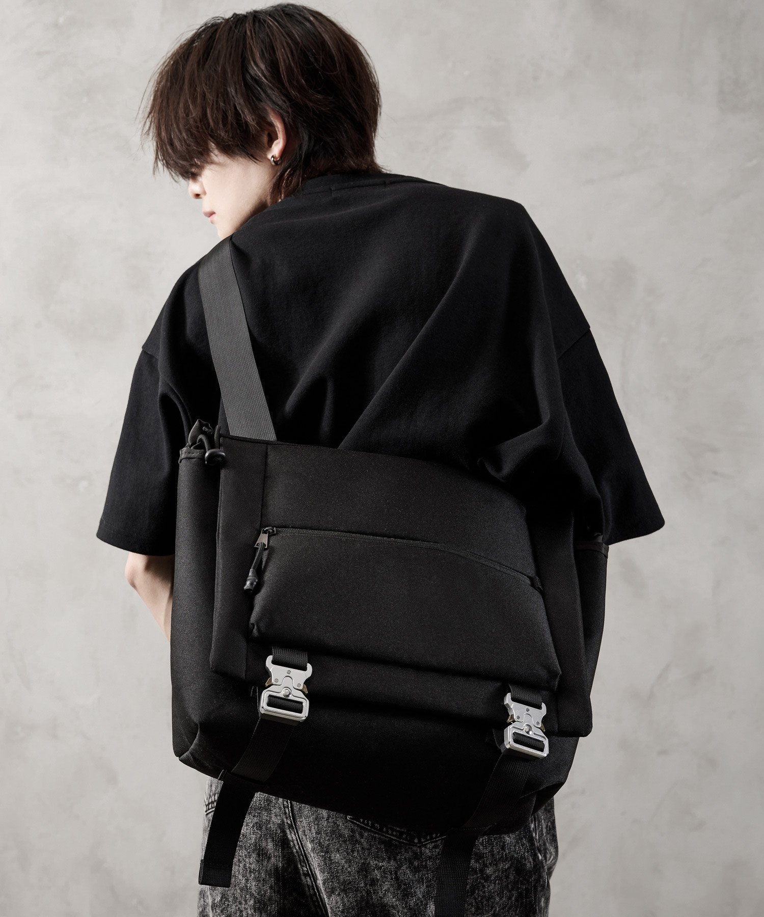 DEVICE｜【 犬飼京 * DEVICE 】 コブラバックル メッセンジャーバッグ