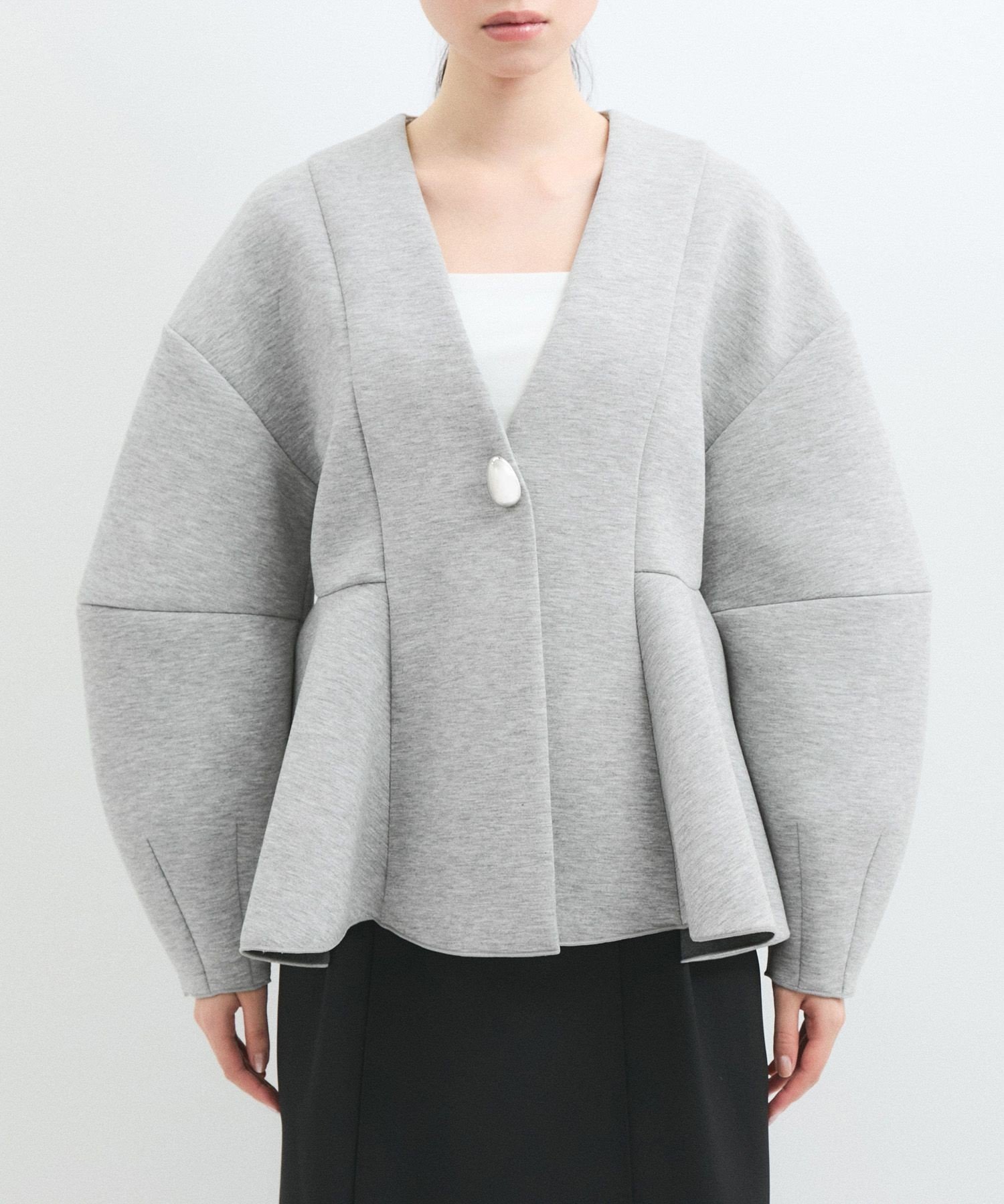 ADAM ET ROPE'｜【洗える】エッグブローチ付きペプラムカーディガン