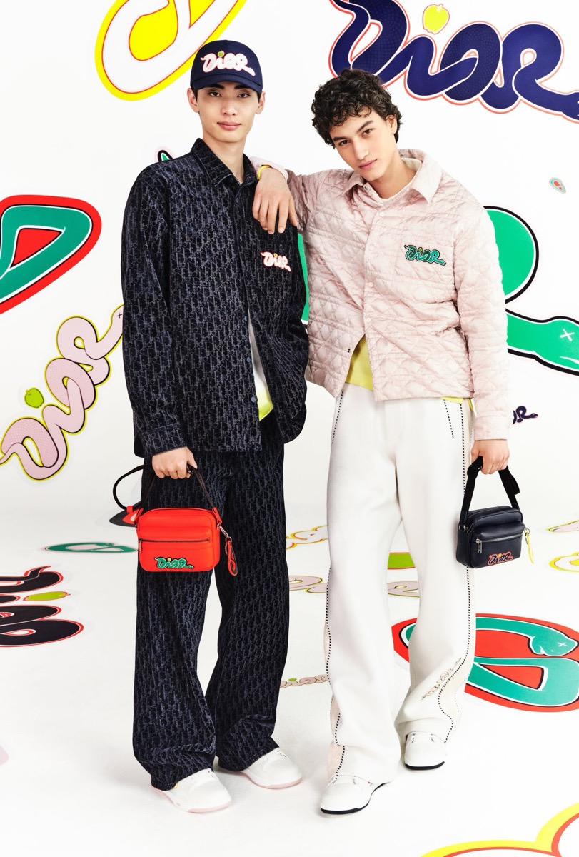 DIOR x KAWS 巳年を祝したコラボコレクションが国内1月2日より発売