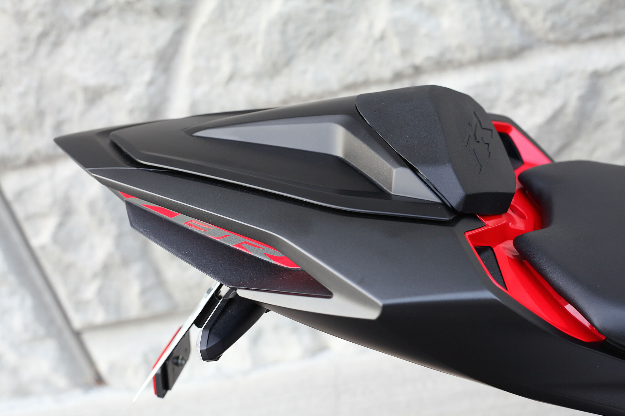 MC51 CBR250RR シングルシートカウル