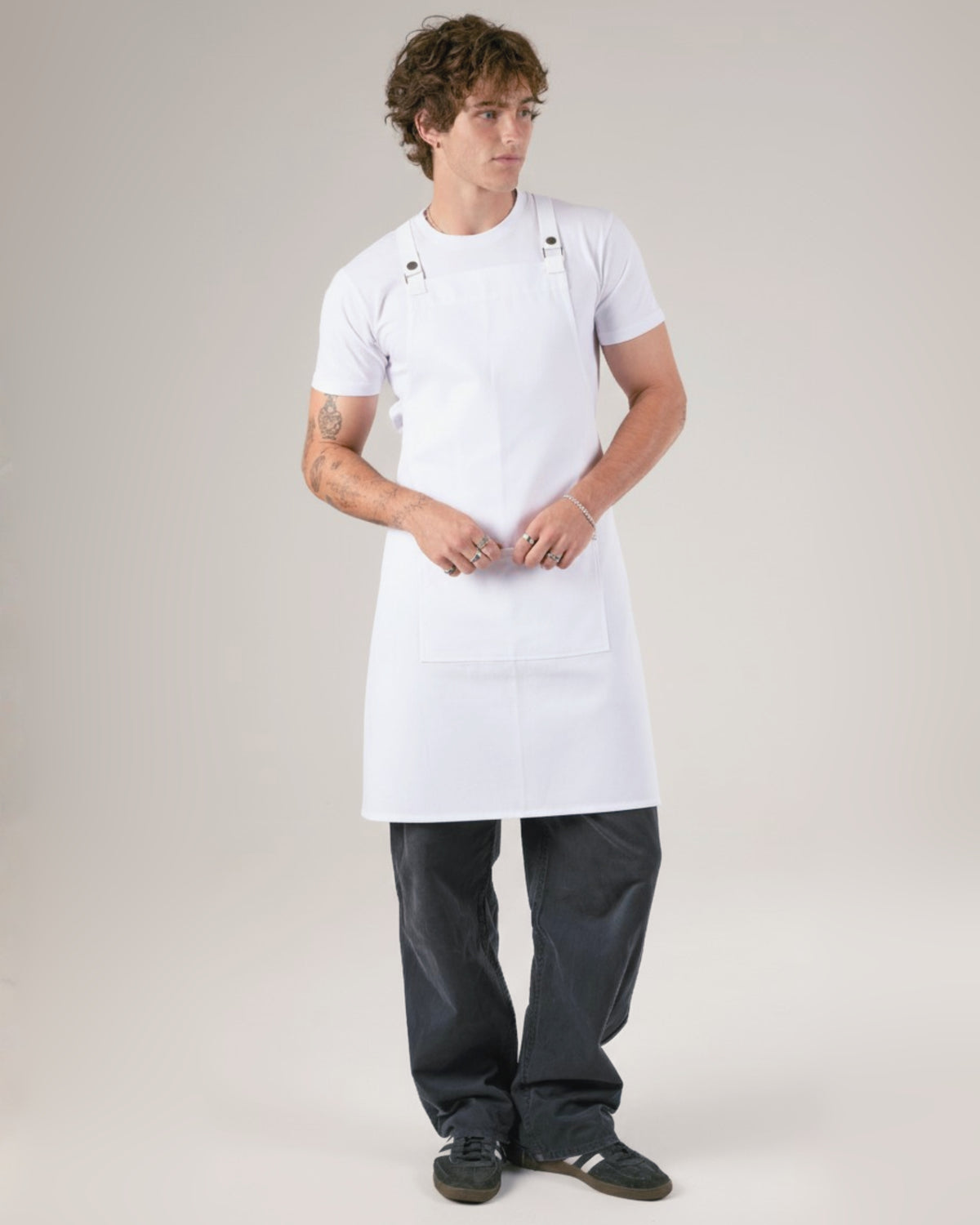 Byronwhiteapron_1200x1500.jpg?