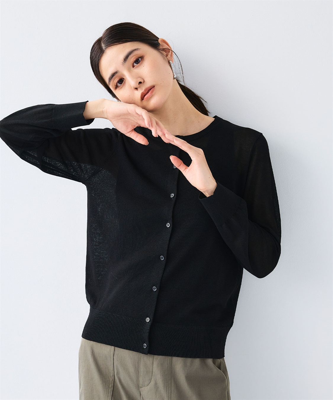 洗える》サマナチュラクルーネックシアーニットカーディガン CROSS