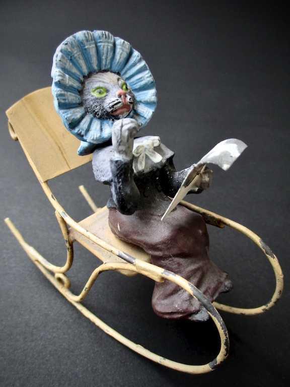 アンティークのヴィエナブロンズ「猫の王国」