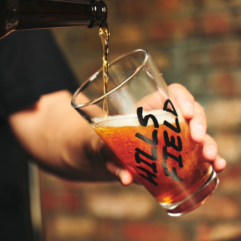 ヒルズフィールド | オリジナルパイントグラス -HILLS FIELD NAME