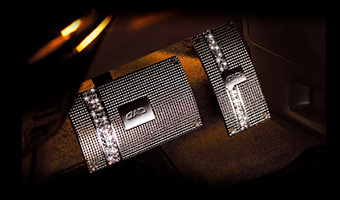 D.A.D ラグジュアリー ペダル タイプ クラウン / インテリア | GARSON