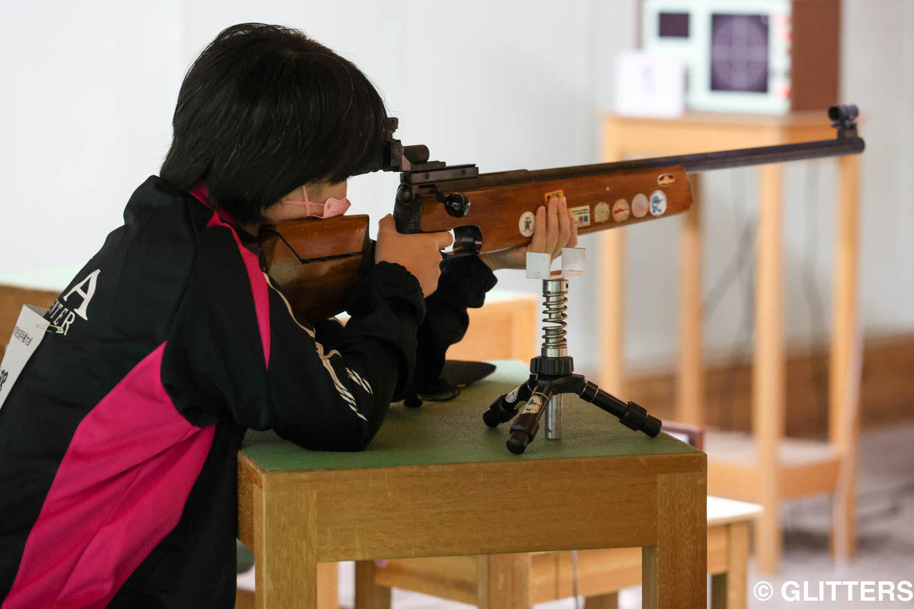 岡田和也がライフル伏射で優勝、ビーム種目では日本新記録樹立｜
