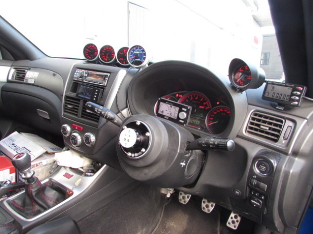 スバル インプレッサ GRB Works Bell ステアリングボス 取り付け