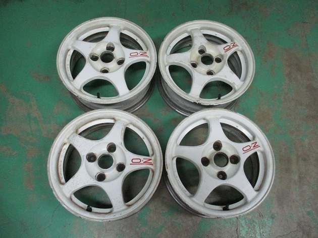 三菱ランエボⅢ純正エンケイ製OZクロノをパールブラックへ色変え