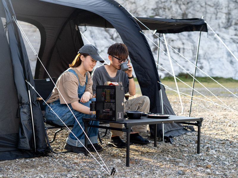 ナニゲニーテーブルM TB4-016-BK - DOD（ディーオーディー）【公式