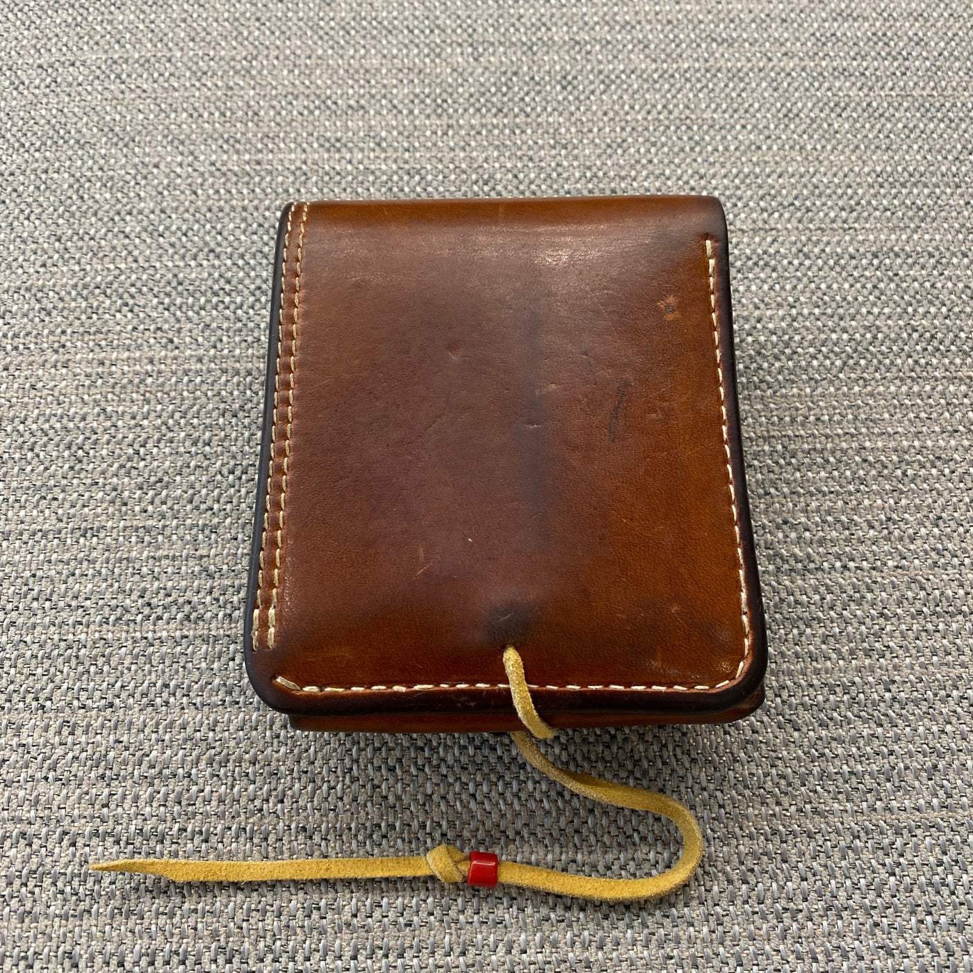 ゴローズ goro's カスタム新型二つ折り財布(サドル) – DELTAone