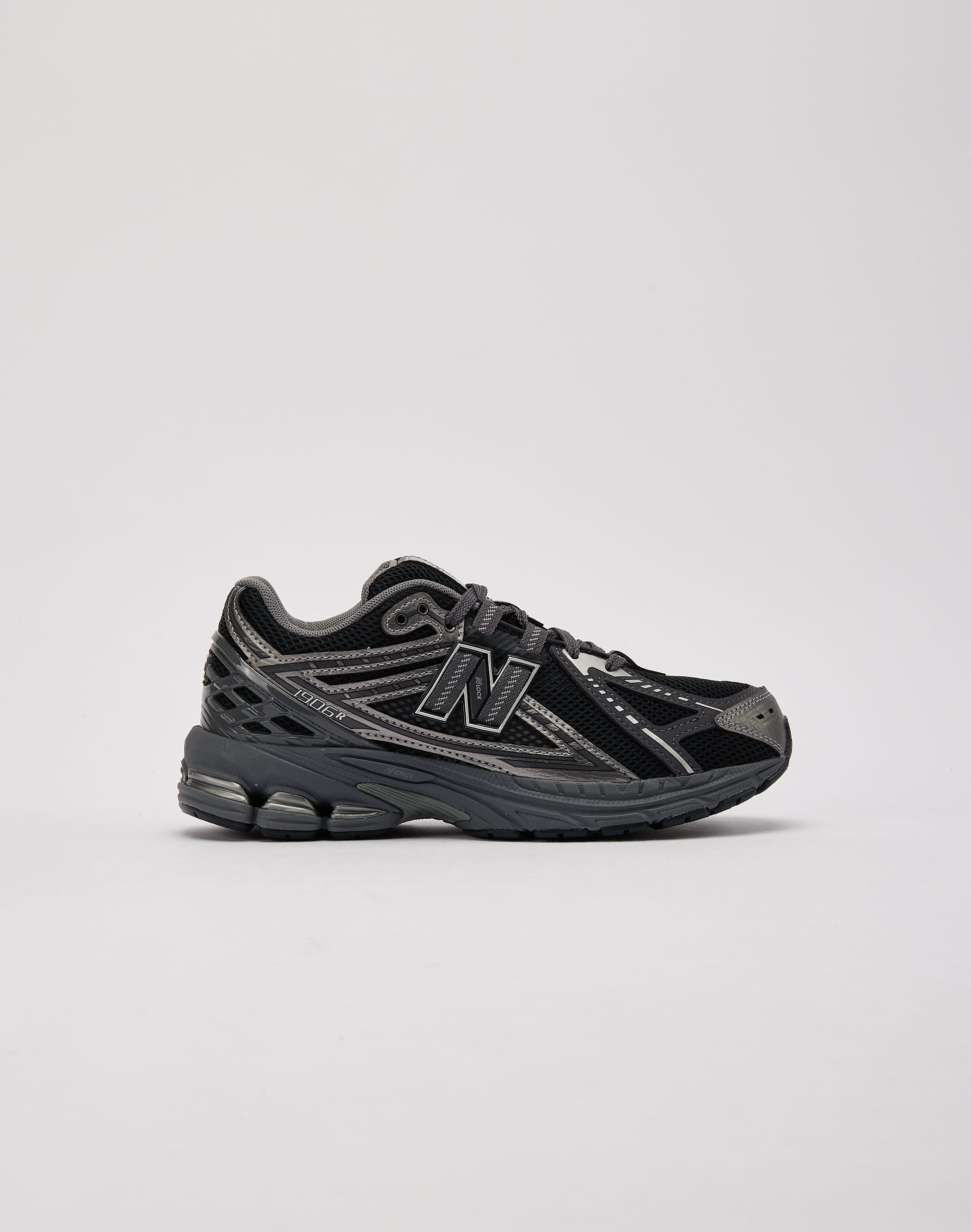 New Balance 1906R Grade-School – DTLR