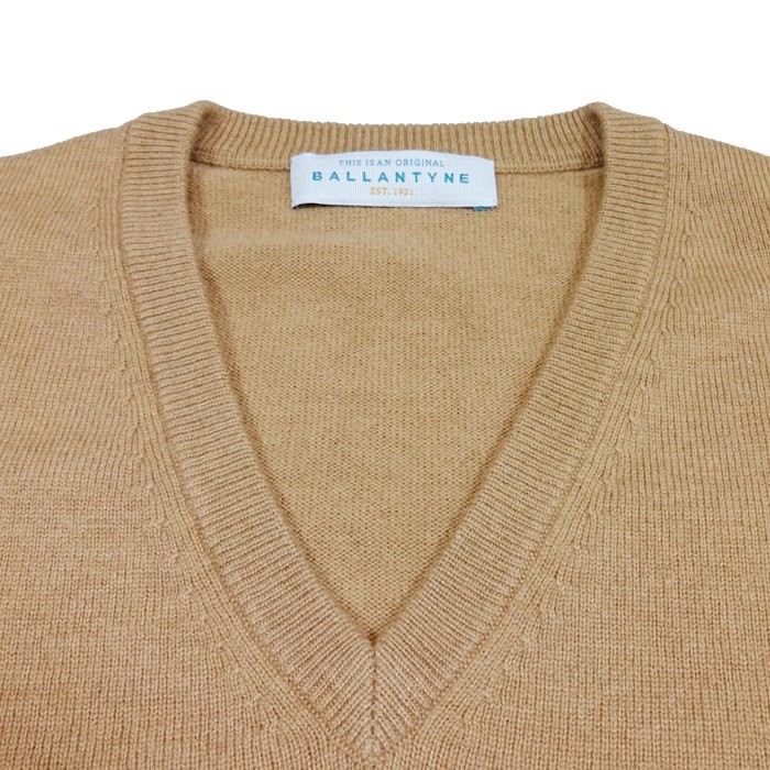 世界のトップメゾンに愛されるニットウェア 15AW BALLANTYNE