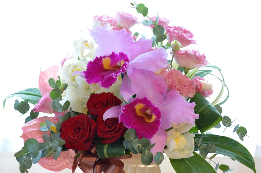 メモリアル アレンジ Harp (カトレアとバラのフラワーアレンジメント