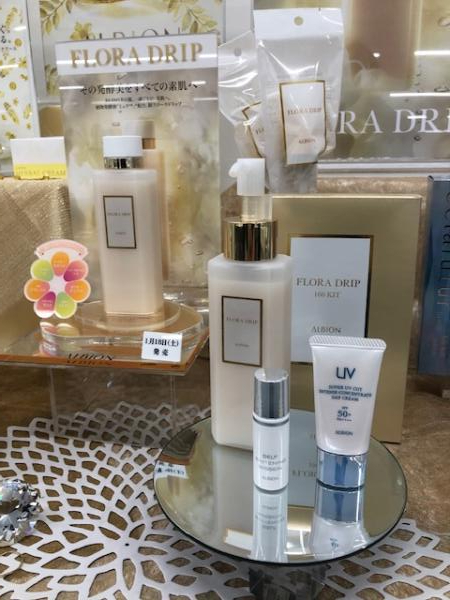 ALBION FLORA DRIPが1月18日リニューアルして待望のDEBUT!!｜リップ