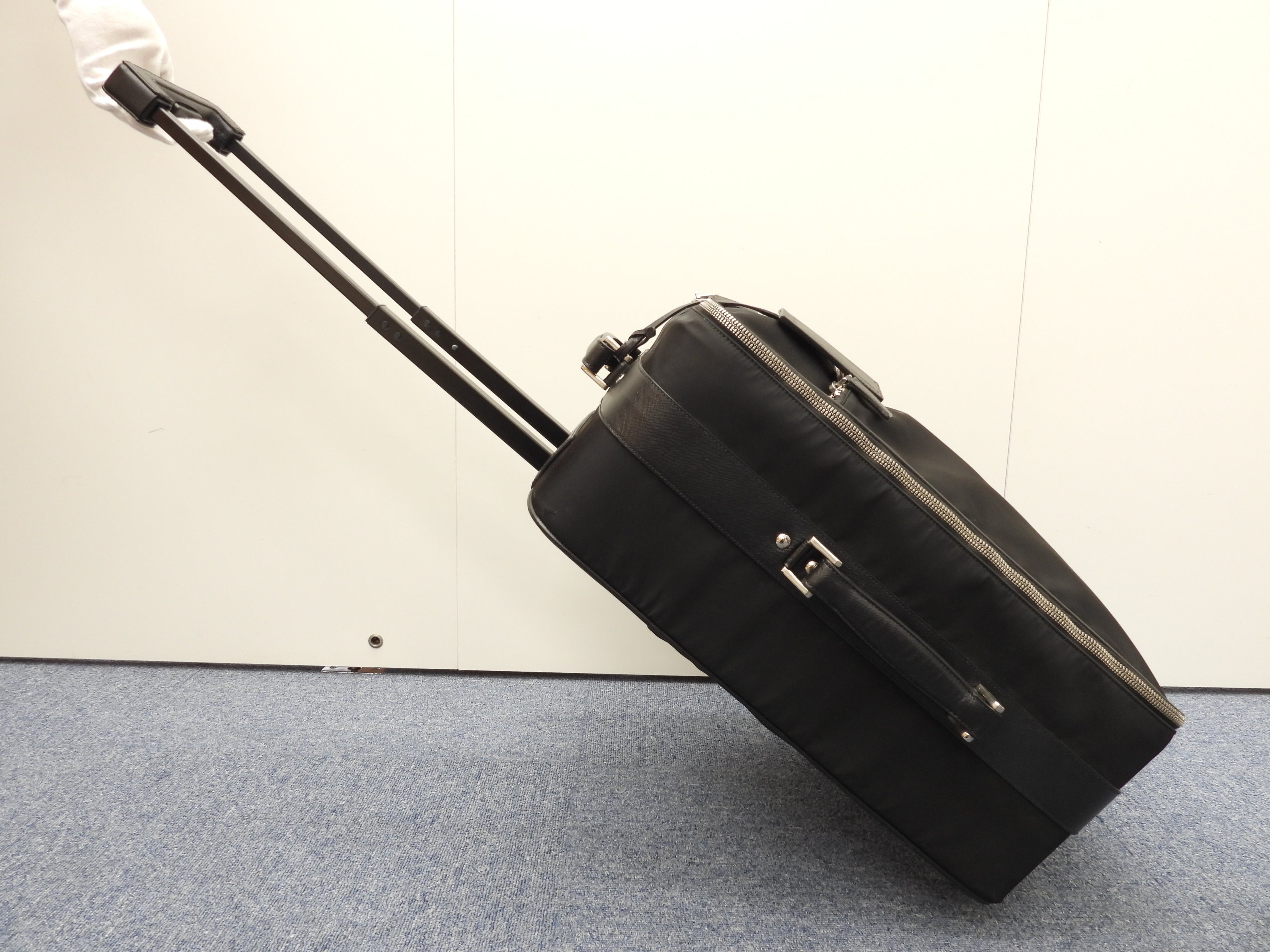 プラダ キャリーバッグ テスート/サフィアーノ 黒 旅行用トロリー