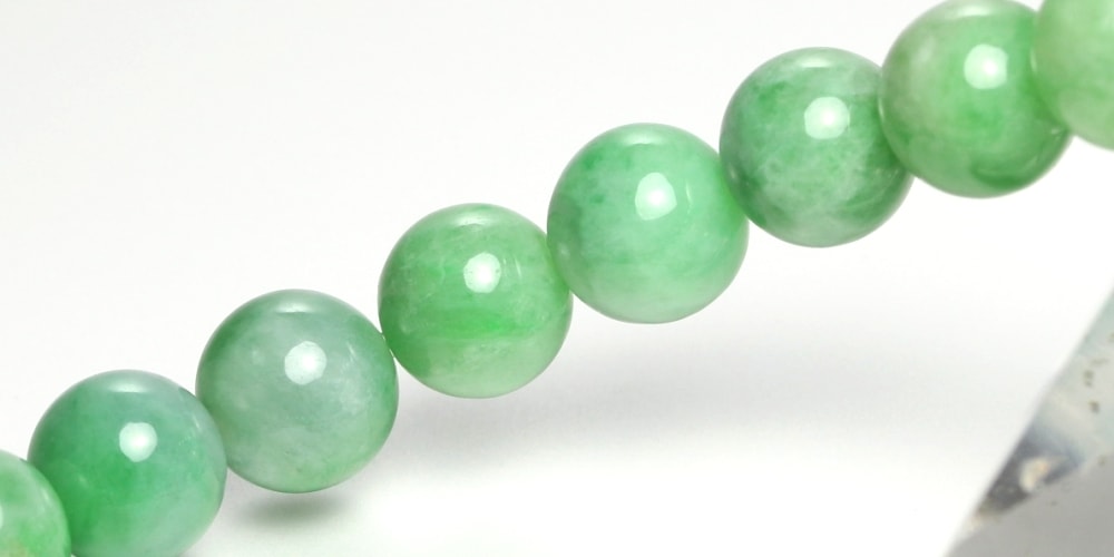 高品質++]ミャンマー産天然翡翠ブレスレット（約8mm玉） - 埼玉県吉川