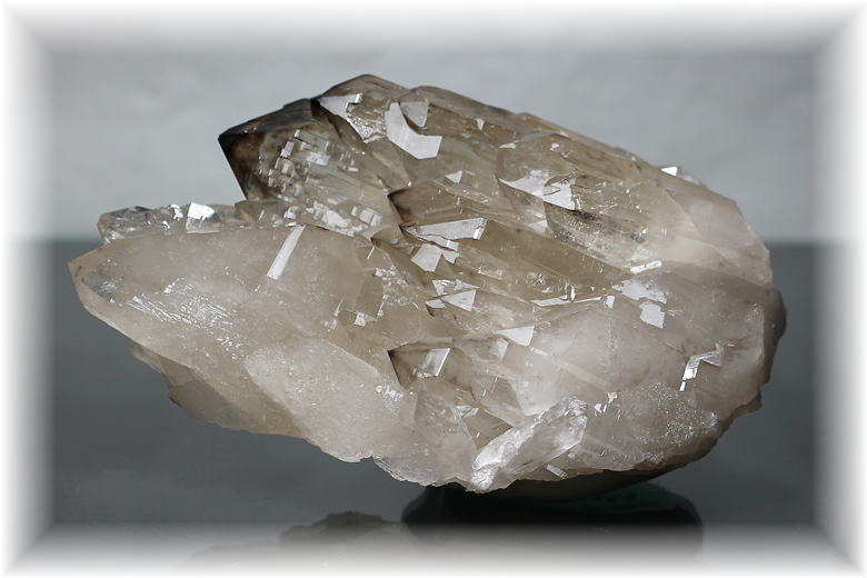 ブラジル産]天然スモーキーシトリンクォーツ（カテドラルクラスター