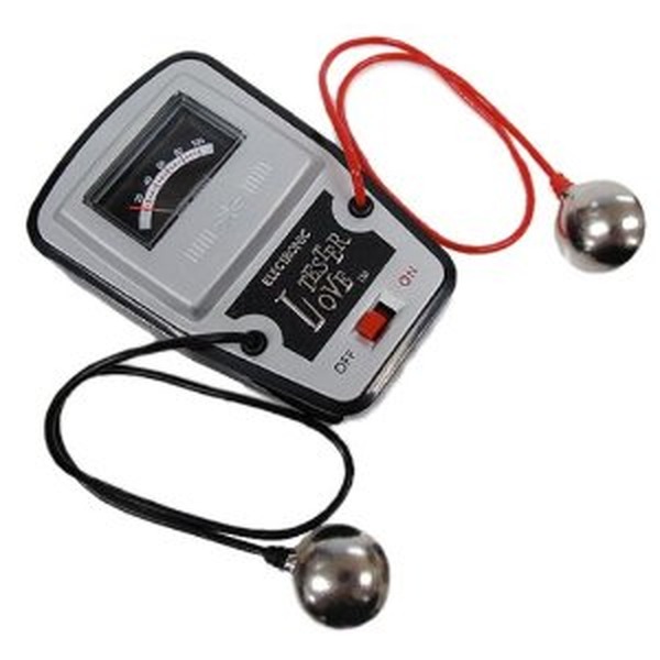 昔懐かしい任天堂の玩具「ラブテスター」が41年ぶりに復刻、テンヨー