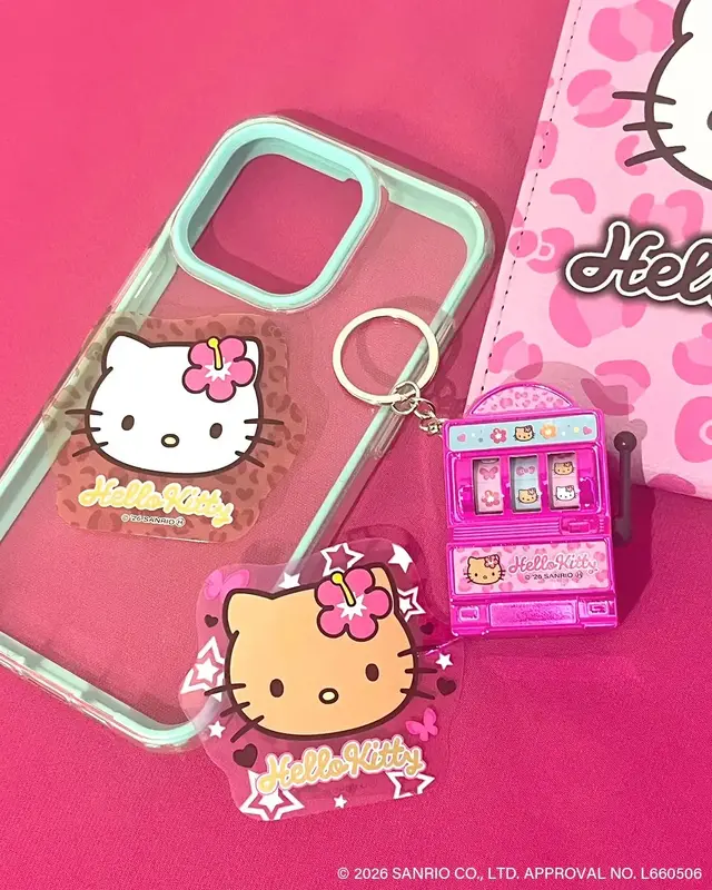 ハローキティが平成ギャルに！ヒョウ柄や蝶に包まれた限定グッズが