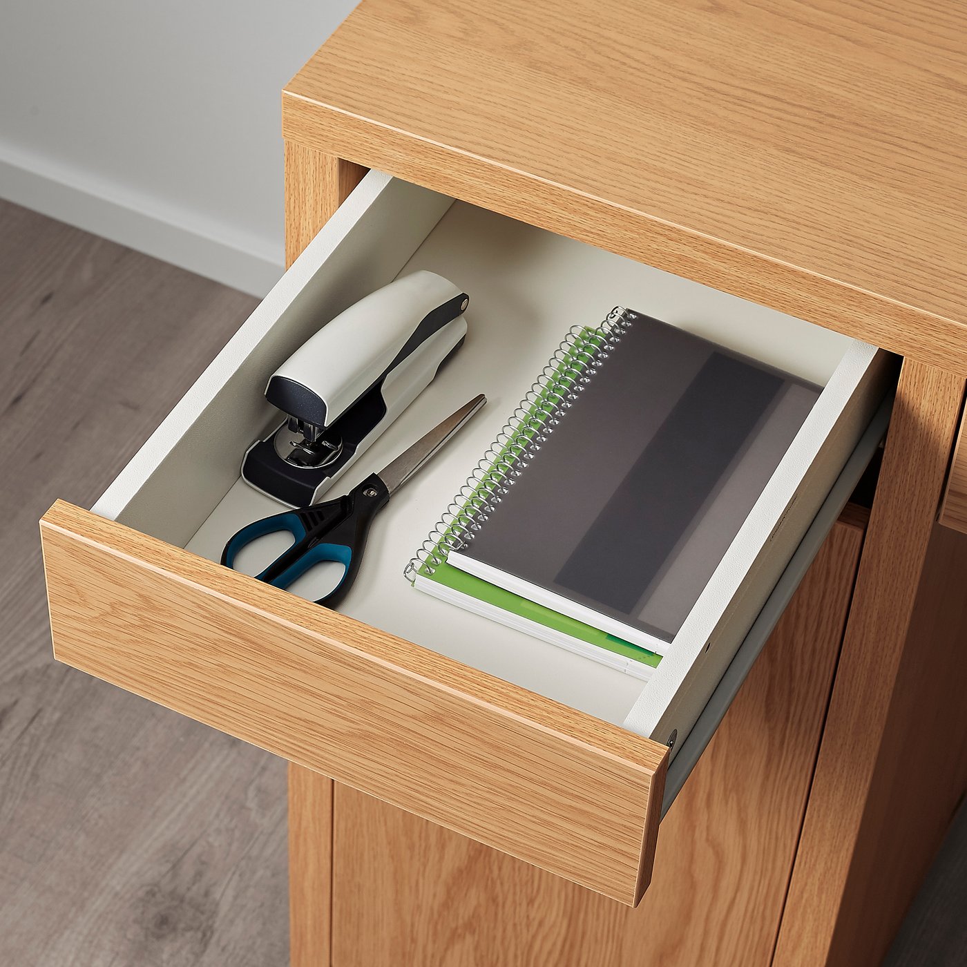 MICKE ミッケ デスク, オーク調, 105x50 cm - IKEA