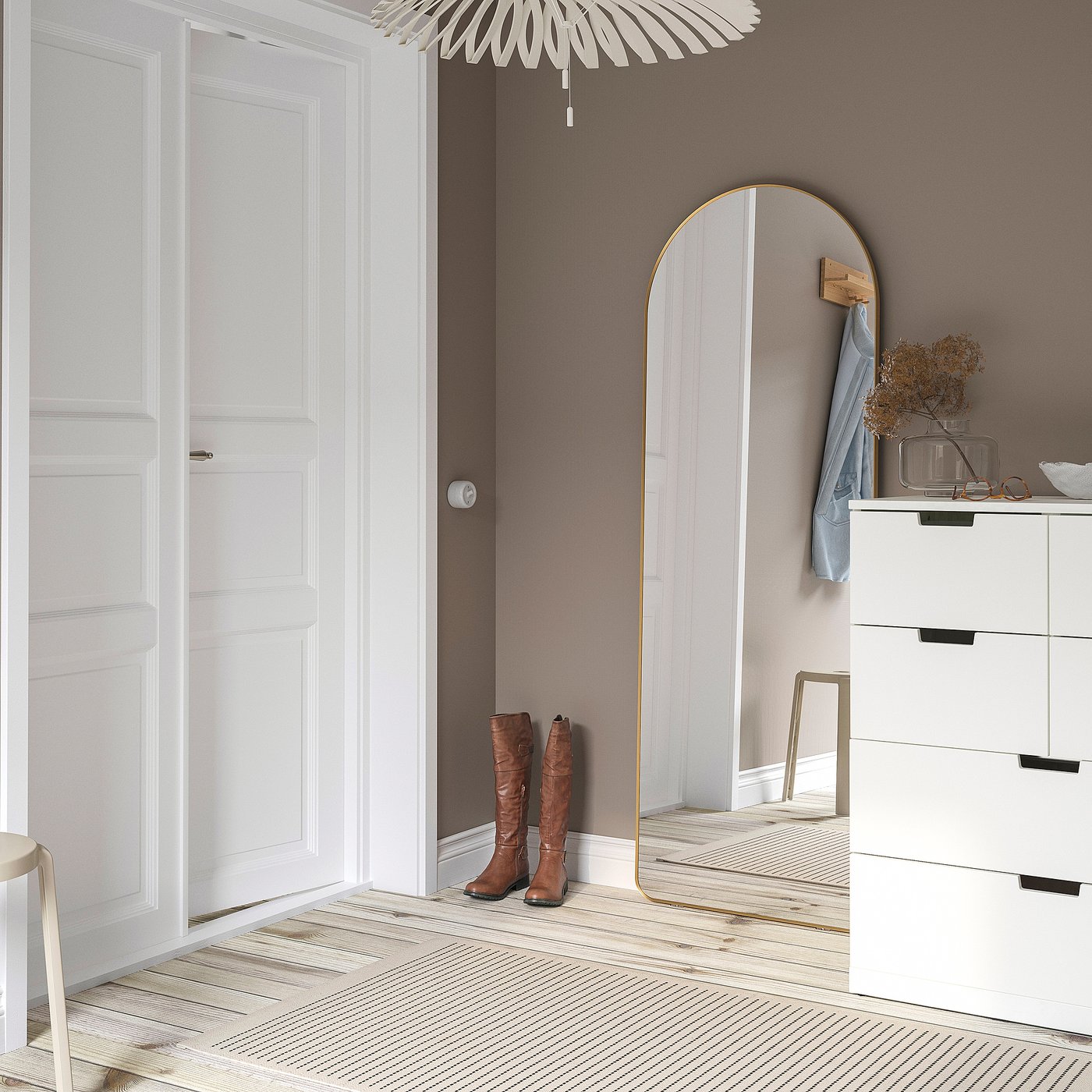 LINDBYN mirror, gold, 235/8x667/8