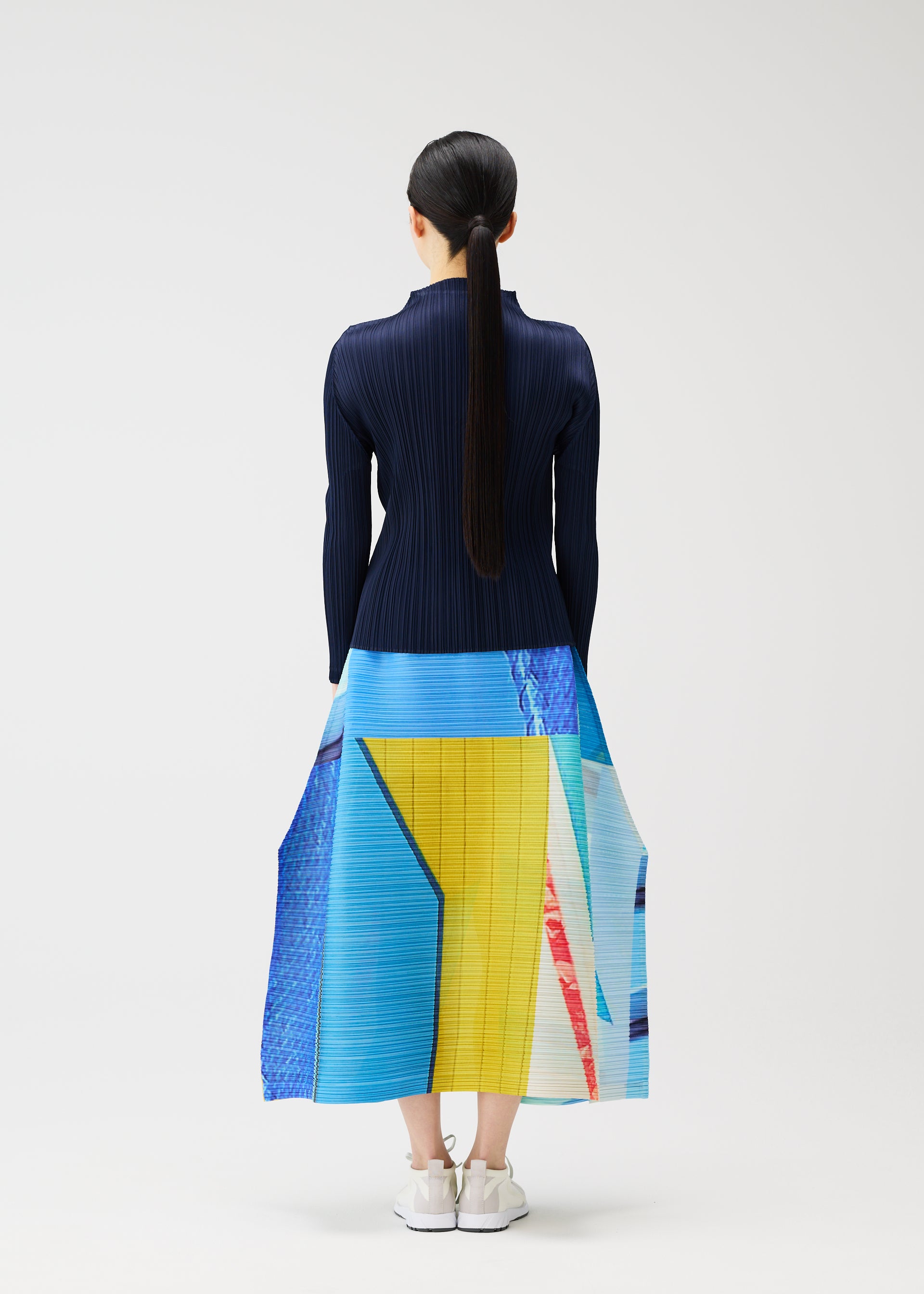 CITY COLLAGE – isseymiyake.com