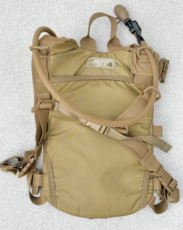 希少‼︎ 海兵隊実物 FILBE EAGLE ハイドレーション キャリア コヨーテ