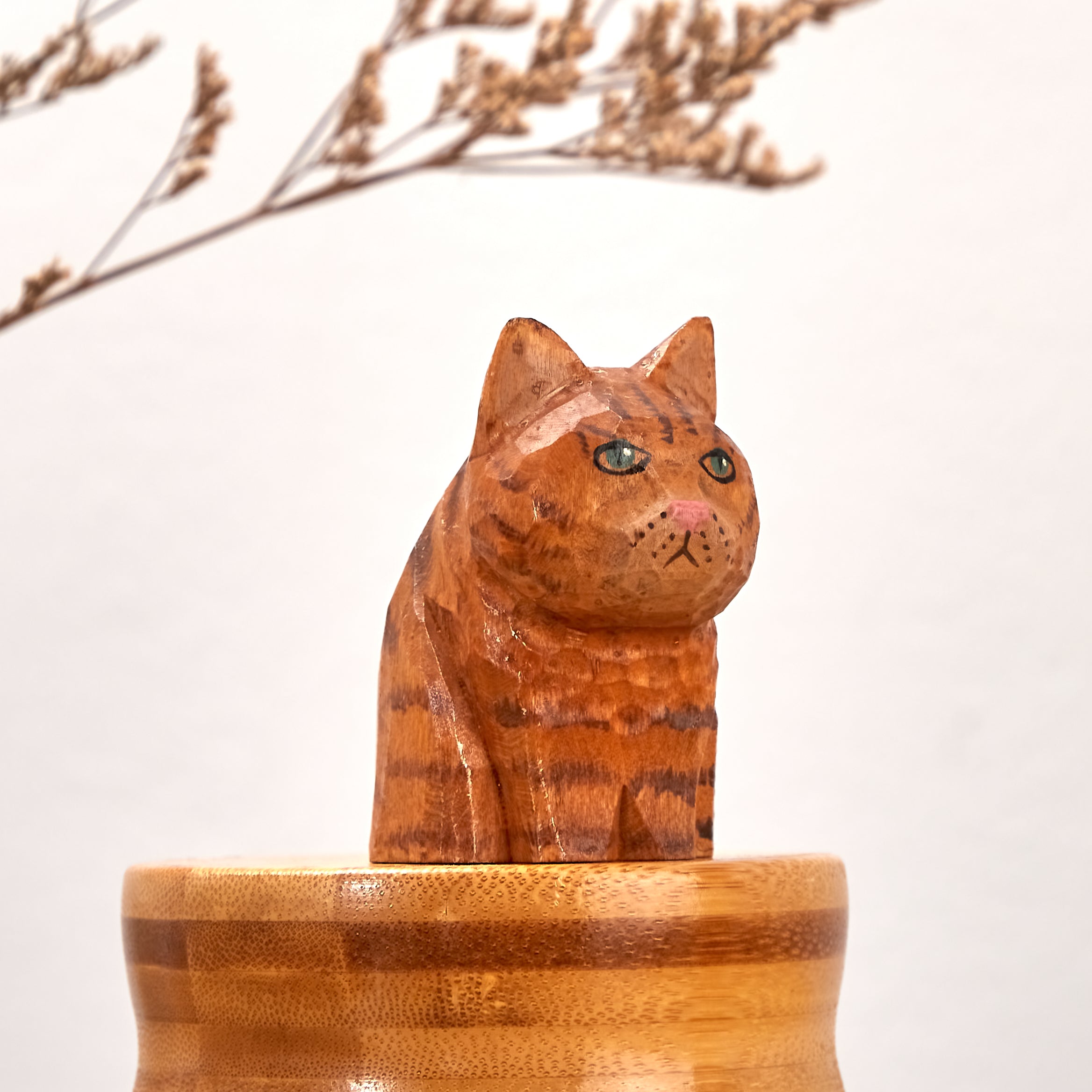 Maroro Carved Wooden Sitting Cat – Mokuomo