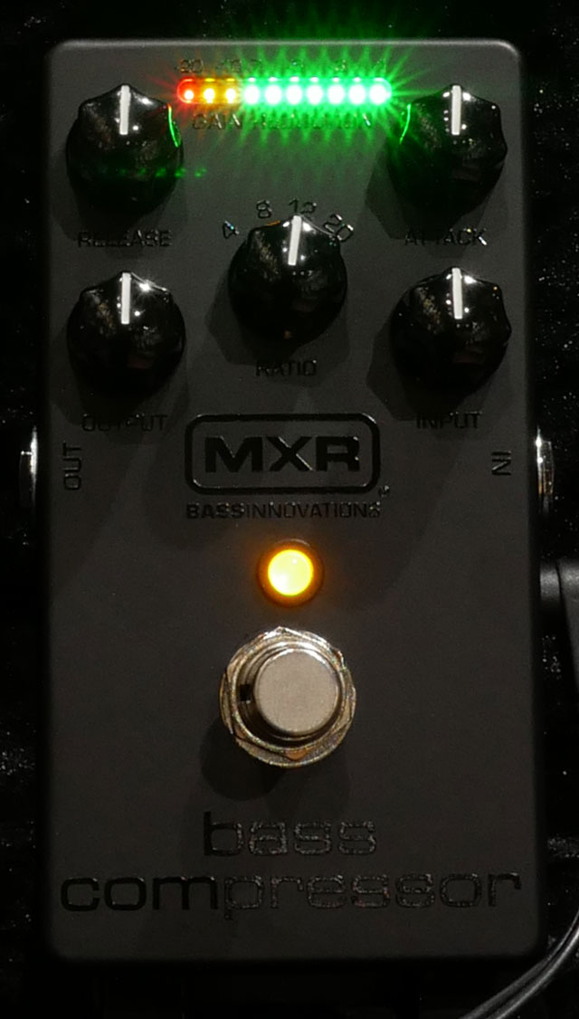 M87B / Blackout Series Bass Compressor: エフェクター｜三木楽器公式