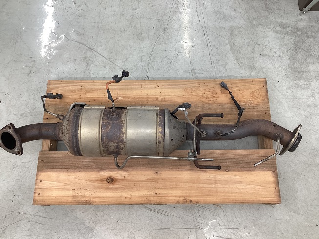 DPFチェックランプ点灯や排気系不調を治すには？ 200系ハイエース1KD