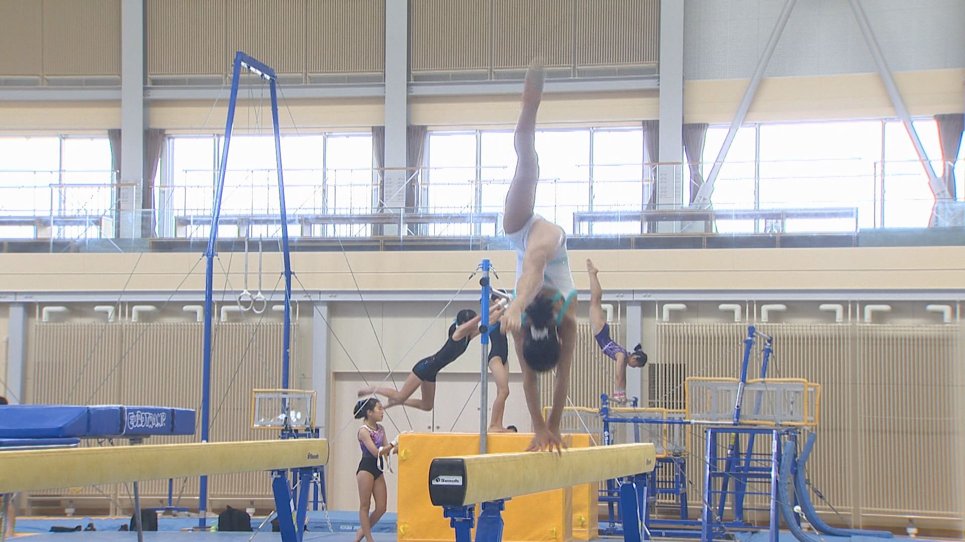女子体操の新星！中学1年で県大会の個人総合で優勝した宮本茉莉 強さの