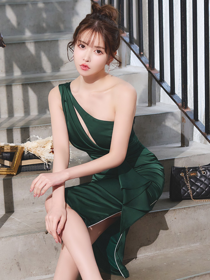 XSサイズあり【Veautt/ヴュート】【OF05】ワンショルダー / バスト